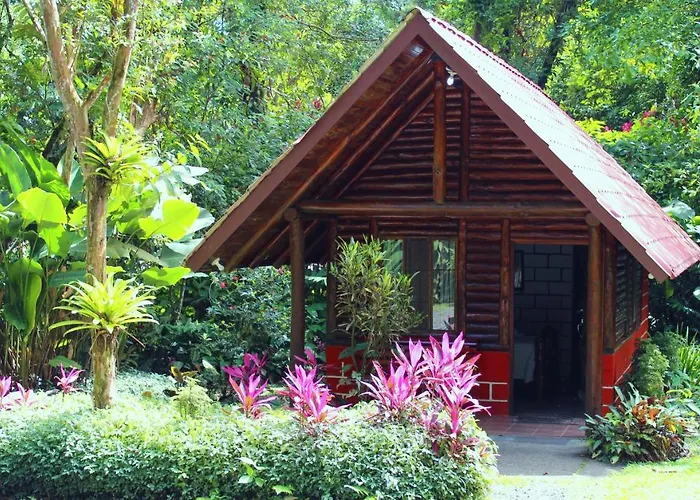 Arenal Oasis Eco Lodge & Wildlife Refuge
